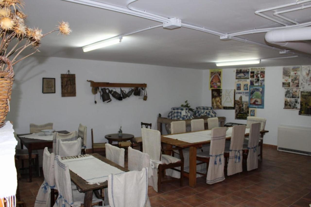 Casa Rural Puerta De La Iglesia Elche de la Sierra Esterno foto